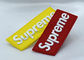 Sélection des couleurs plate de relief de label de PVC de silicone de label suprême en caoutchouc de T-shirt