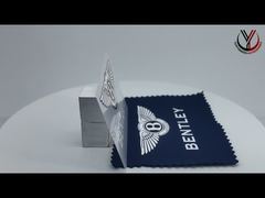 Présentez une étiquette de transfert thermique avec logo argenté réfléchissant personnalisé pour vêtements pour vous