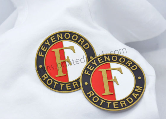 Le GV a gravé des labels en refief d'habillement des corrections TPU de Silkscreen pour des vêtements de sport