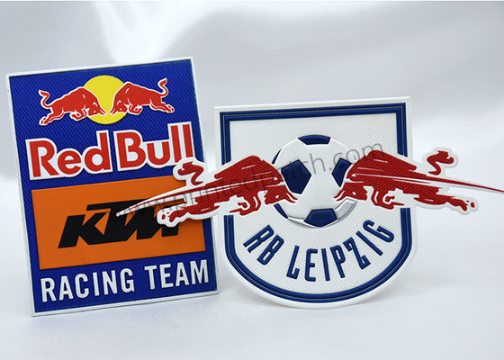 Le fer uniforme sur la correction Applique l'ODM brodé fait sur commande de corrections